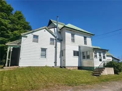 3 WHITE FARM Lane, Rideau Lakes, ON K0E 1G0