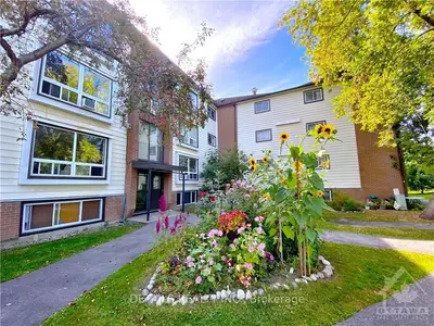 898 ELMSMERE Road 9, Beacon Hill North - South and Area, ON K1J 7T6
