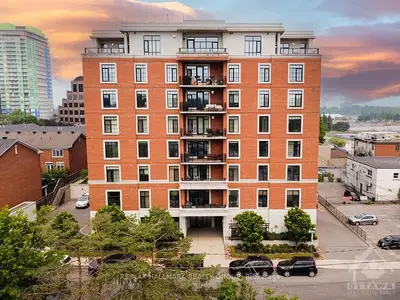 327 BREEZEHILL Avenue 408, Dows Lake - Civic Hospital and Area, ON K1Y 1R6
