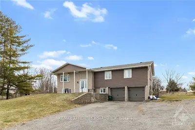 35 PERTH Street, Elizabethtown-Kitley, ON K0E 1M0