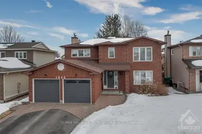 1846 THORNECREST Street, Orleans - Convent Glen and Area, ON K1C 6L1
