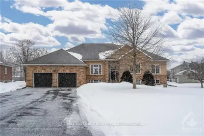 6936 SPARKLING LAKE Way, Greely - Metcalfe - Osgoode - Vernon and Area, ON K4P 1R7