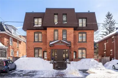 320 WAVERLEY Street W 3, Ottawa Centre, ON K2P 0W3