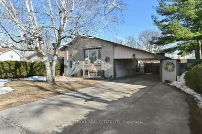 761 COMSTOCK Crescent, Brockville, ON K6V 6C9