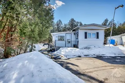 70 VANIER Road, Bells Corners and South to Fallowfield, ON K2H 7P5