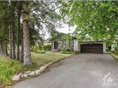 183 GRANDVIEW Road, Crystal Bay - Rocky Point - Bayshore, ON K2H 8B9