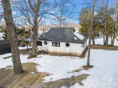 38 R6 Road, Rideau Lakes, ON K0G 1L0