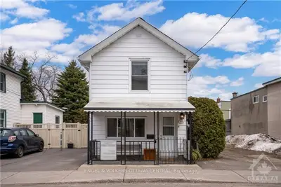 215 CARRUTHERS Avenue, West Centre Town, ON K1Y 1N6