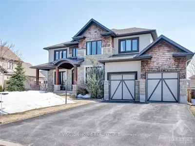 92 FRANCES COLBERT Drive, Carp - Huntley Ward, ON K0A 1L0