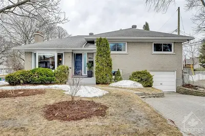 2045 Dorval Avenue, Elmvale Acres And Area, On K1g 2n7
