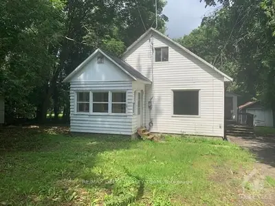 22215 GLEN ROBERTSON Road, North Glengarry, ON K0B 1H0