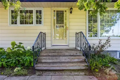 137 WOLFGROVE Road, Mississippi Mills, ON K0A 1A0