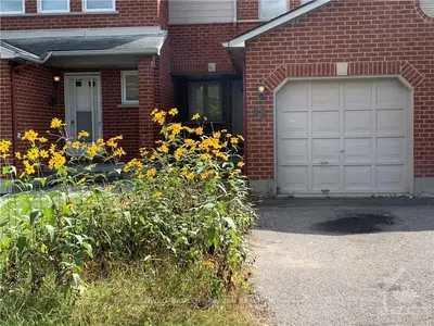 48 HAVENHURST Crescent, Hunt Club - South Keys and Area, ON K1T 3G5