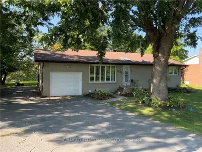3502 MARYDALE Avenue N, South Stormont, ON K6K 1N9