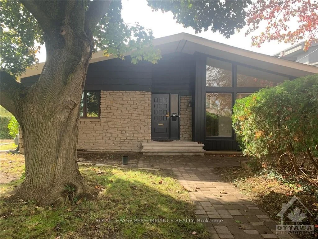 1294 PARKHILL Circle, Alta Vista and Area, ON K1H 6K3