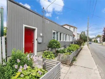 236 Marier Avenue, Vanier And Kingsview Park, On K1l 5r3