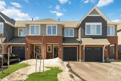179 ANGELONIA Crescent, Blossom Park - Airport and Area, ON K1T 0Y4