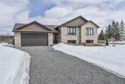 34 RAPID Road, Whitewater Region, ON K0J 2L0