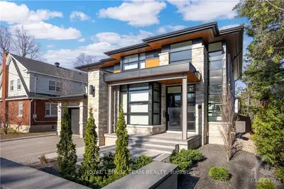655 HILLCREST Avenue S, Carlingwood - Westboro and Area, ON K2A 2N2