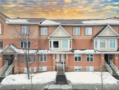 30 LAKEPOINTE Drive, Orleans - Cumberland and Area, ON K4A 5E3