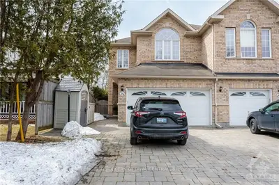 24 BRIGGS Avenue, Country Place - Pineglen - Crestview and Area, ON K2E 6W6