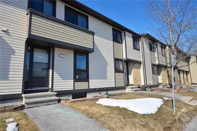 6867 BILBERRY Drive, Orleans - Convent Glen and Area, ON K1C 2E8
