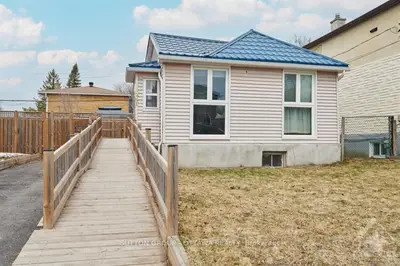 1241 EMPEROR Avenue, Carlington - Central Park, ON K1Z 8C4