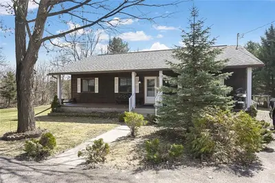 1639 COUNTY ROAD 2 Road, Front of Yonge, ON K0E 1R0