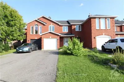 10 LONGBOAT Court, Kanata, ON K2K 2T3