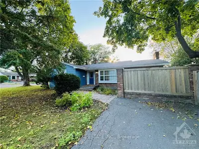 2137 BLUE JAY Crescent, Beacon Hill North - South and Area, ON K1J 6A9