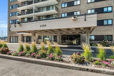 1195 RICHMOND Road N 207, Woodroffe, ON K2B 8E4