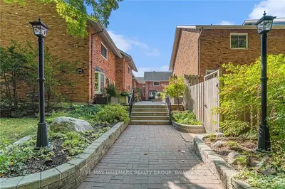 215 MACKAY Street 12, New Edinburgh - Lindenlea, ON K1M 2B6