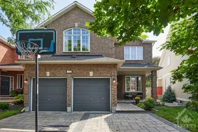 30 BELLINGHAM Place, Hunt Club - South Keys and Area, ON K1T 4B2
