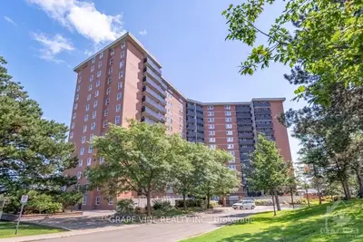2020 JASMINE Crescent 1215, Beacon Hill North - South and Area, ON K1J 8K5