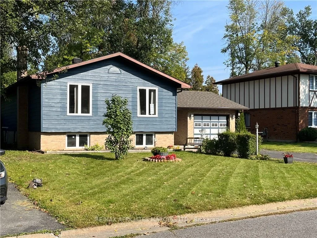 34 AULT Drive, South Stormont, ON K0C 1M0