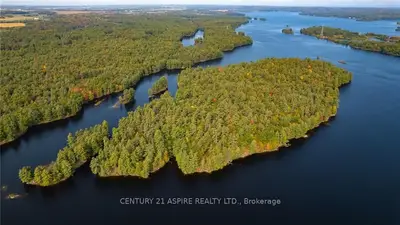 950 Kerr Line, Whitewater Region, On K0j 1k0