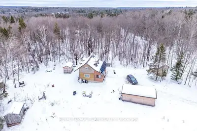 19 Beebee Road, Addington Highlands, On K0h 1l0