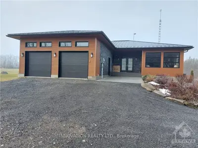 11247 LEVERE Road, North Dundas, ON K0E 1S0