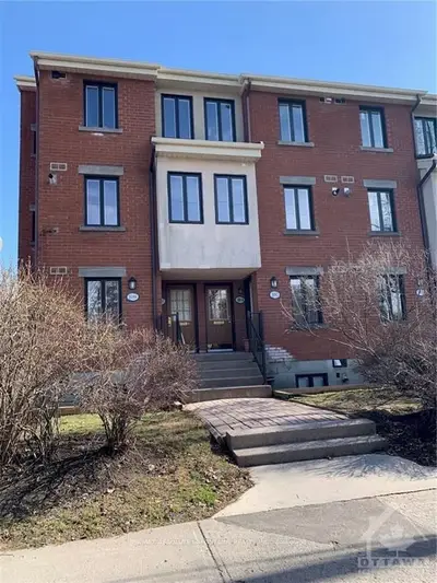 1082 Blasdell Avenue, Manor Park - Cardinal Glen And Area, On K1k 0c4