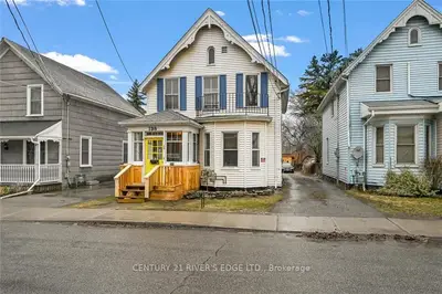 138 PEARL Street W, Brockville, ON K6V 4C6