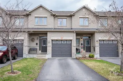 704 PERCIFOR Way, Orleans - Convent Glen and Area, ON K1W 0E4
