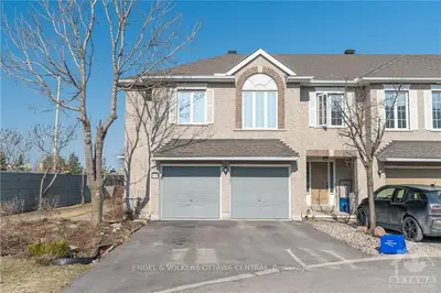 143 GLADEVIEW, Blossom Park - Airport and Area, ON K1T 4C4