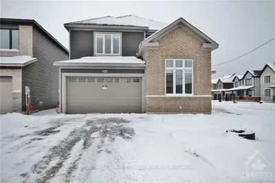625 RIBBON Street, Manotick - Kars - Rideau Twp and Area, ON K4M 0M8