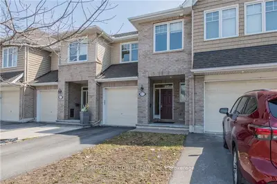 977 BUNCHBERRY Way, Blossom Park - Airport and Area, ON K1T 3T8