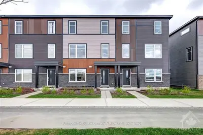 1073 SPEEDVALE Court, Kanata, ON K2T 0P6