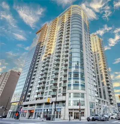 242 RIDEAU Street PH1 2703, Lower Town - Sandy Hill, ON K1N 5Y3