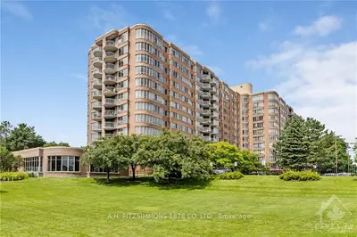100 GRANT CARMAN Drive 704, Cityview - Parkwoods Hills - Rideau Shore, ON K2E 8B8