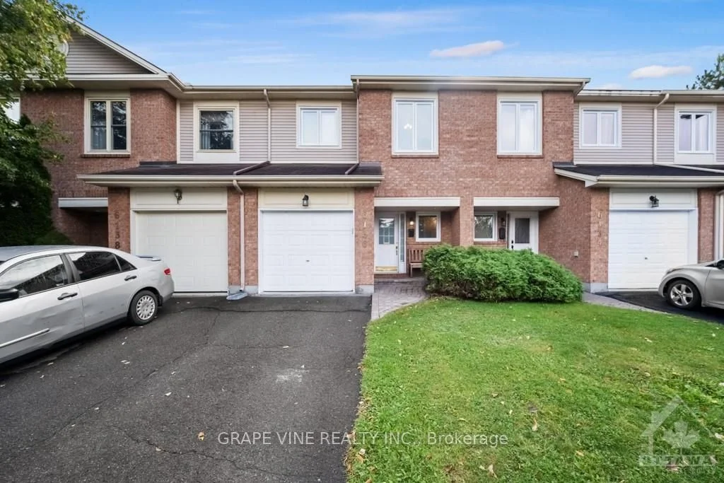 6136 OAK MEADOWS Drive, Orleans - Convent Glen and Area, ON K1C 7G7