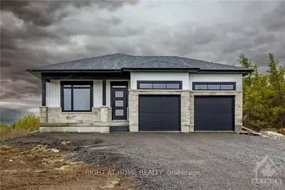 4295 OLD ALMONTE Road, Carp - Huntley Ward, ON K0A 1A0