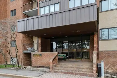 2630 SOUTHVALE Crescent N 316, Elmvale Acres and Area, ON K1B 4S8